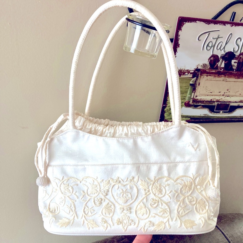 Claire V purse